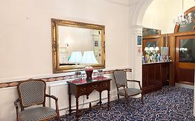 Dergvale Hotel